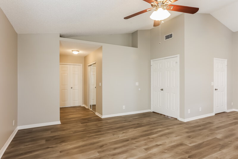 5,175/Mo, 1011 NW 184th Ter Pembroke Pines, FL 33029 Main Bedroom View 2
