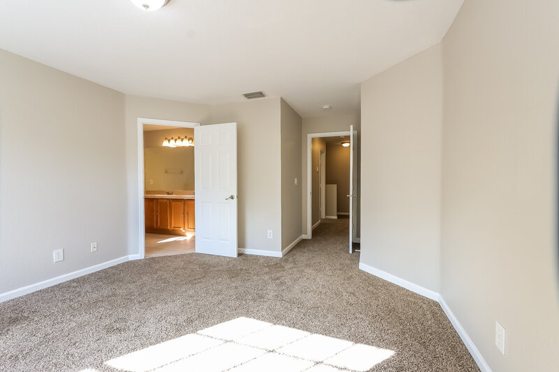 3,030/Mo, 125 Pennock Landing Cir Jupiter, FL 33458 Main Bedroom View 2