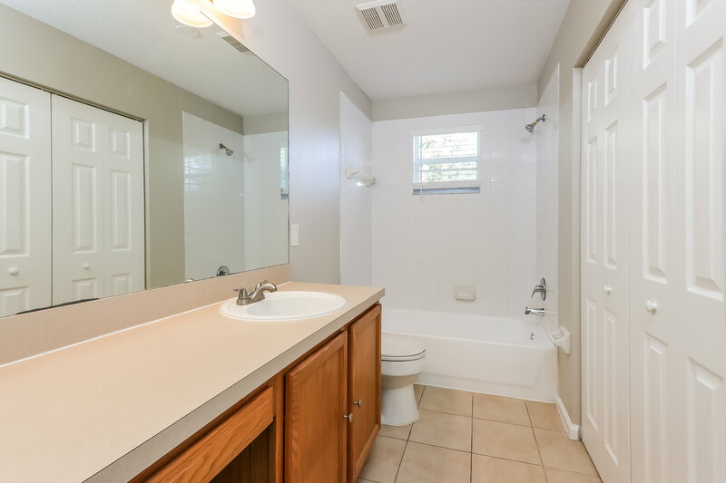 3,030/Mo, 125 Pennock Landing Cir Jupiter, FL 33458 Bathroom View