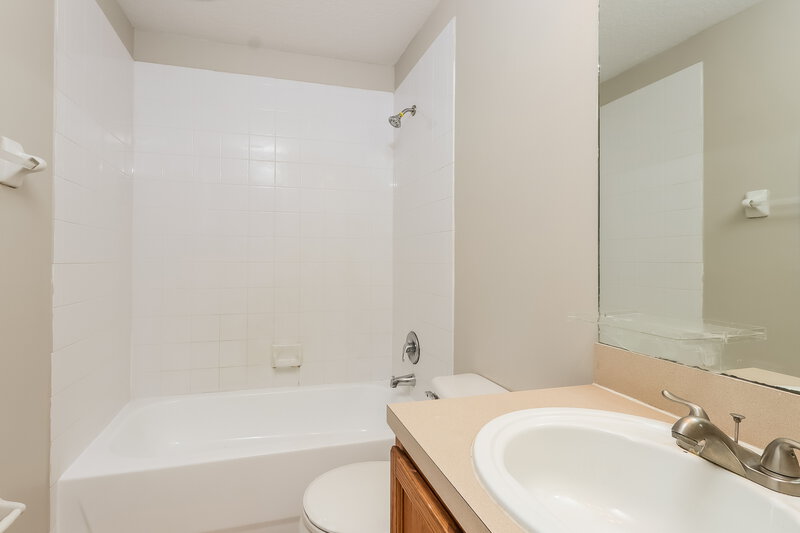 3,030/Mo, 125 Pennock Landing Cir Jupiter, FL 33458 Bathroom View 2