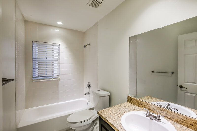 3,415/Mo, 13101 SW 17th Ct Miramar, FL 33027 Bathroom View