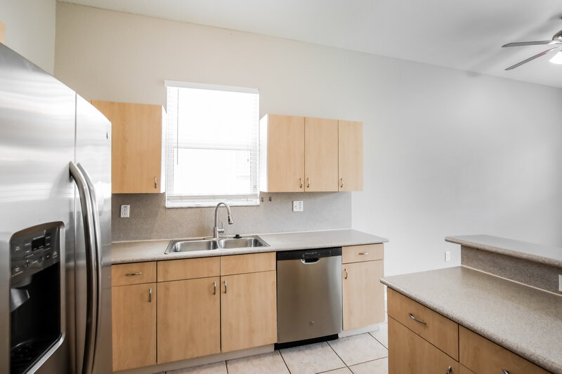 4,630/Mo, 13124 SW 23rd St Miramar, FL 33027 Misc View 7