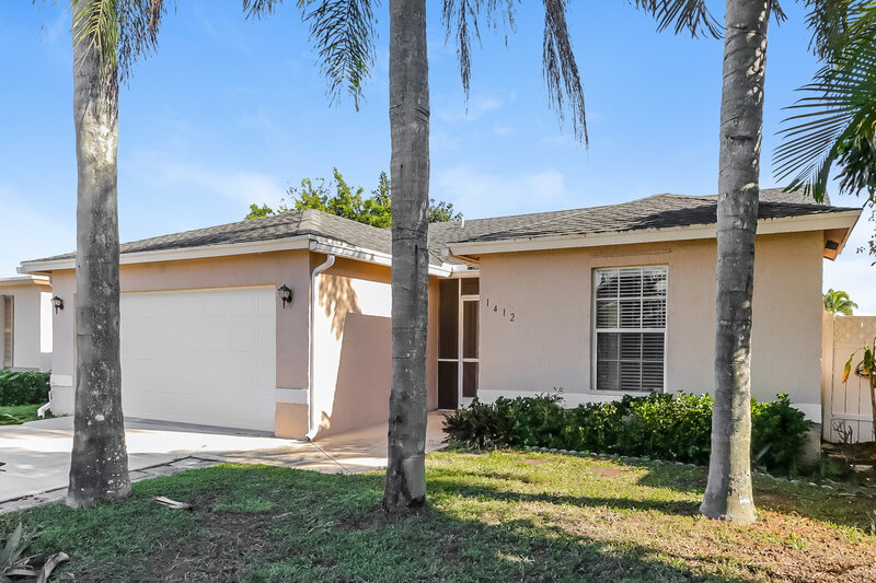 2,585/Mo, 1412 Waterway Cove Dr Wellington, FL 33414 Front View