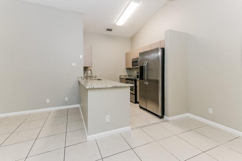 2,585/Mo, 1412 Waterway Cove Dr Wellington, FL 33414 Kitchen View