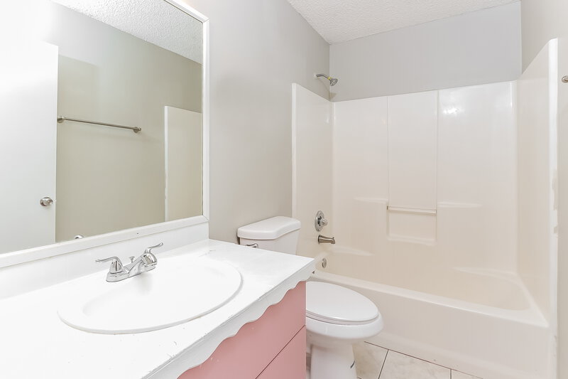 2,585/Mo, 1412 Waterway Cove Dr Wellington, FL 33414 Bathroom View 2