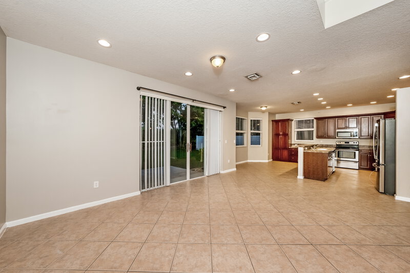 3,395/Mo, 1603 Briar Oak Dr Royal Palm Beach, FL 33411 Living Room View