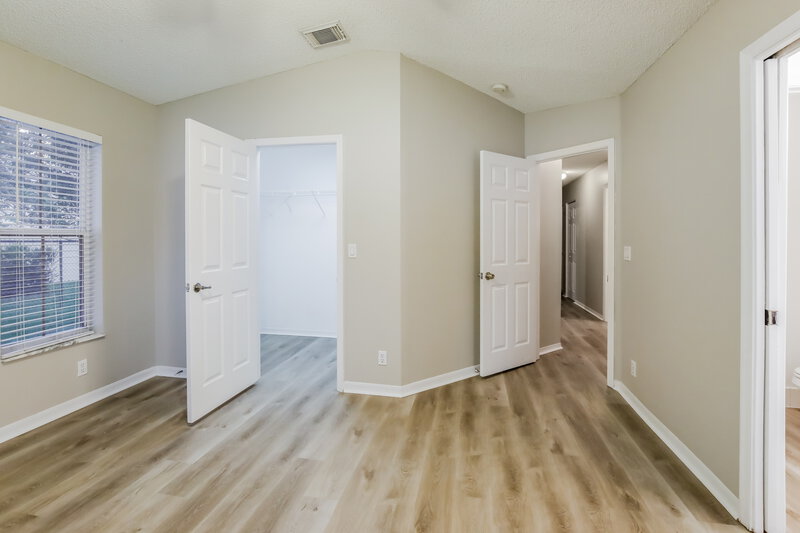 3,660/Mo, 16203 SW 10th St Pembroke Pines, FL 33027 Main Bedroom View