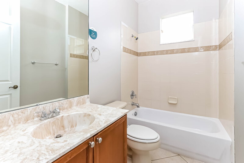 5,430/Mo, 1755 Palisades Dr West Palm Beach, FL 33411 Bathroom View