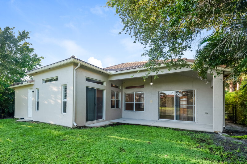 3,650/Mo, 1755 Palisades Dr West Palm Beach, FL 33411 Rear View