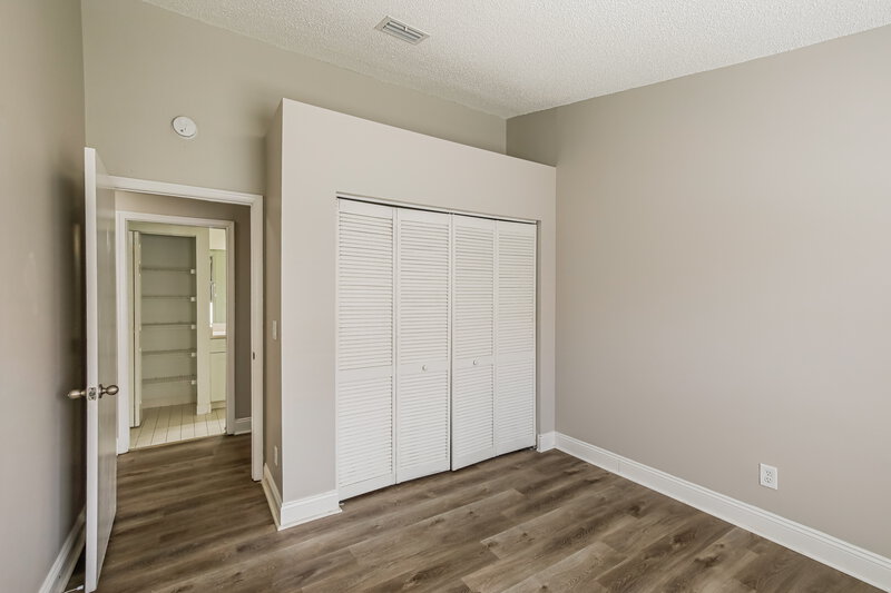 3,950/Mo, 18200 SW 6th St Pembroke Pines, FL 33029 Bedroom View 3