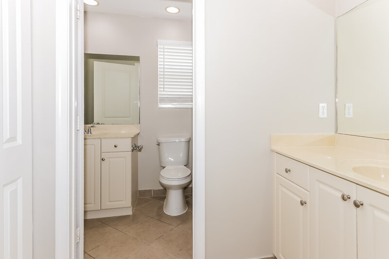 3,390/Mo, 2354 Bellarosa Cir Royal Palm Beach, FL 33411 Main Bathroom View