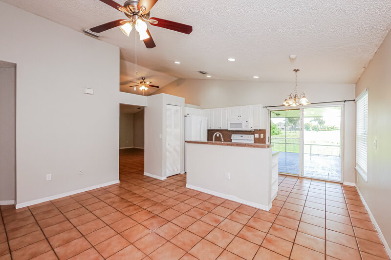 3,315/Mo, 3370 NW 78th Ave Margate, FL 33063 Family Room View