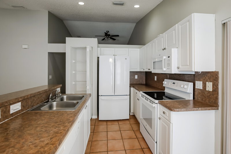 3,340/Mo, 3370 NW 78th Ave Margate, FL 33063 Misc View 6