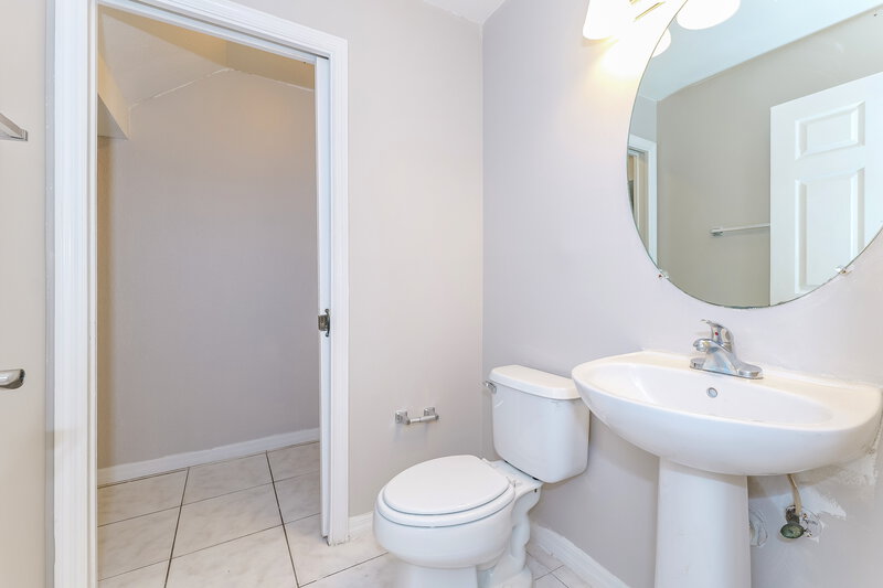 3,530/Mo, 4124 Pine Hollow Cir Greenacres, FL 33463 Powder Room View