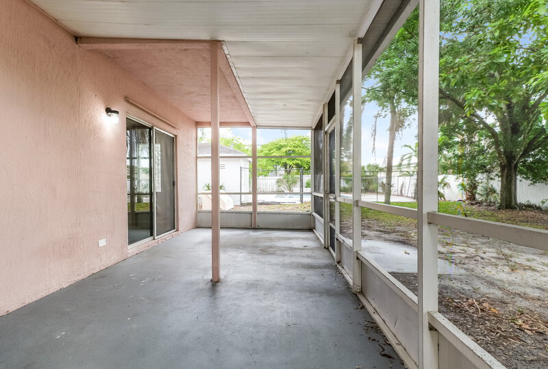 3,530/Mo, 4124 Pine Hollow Cir Greenacres, FL 33463 Screen Porch View