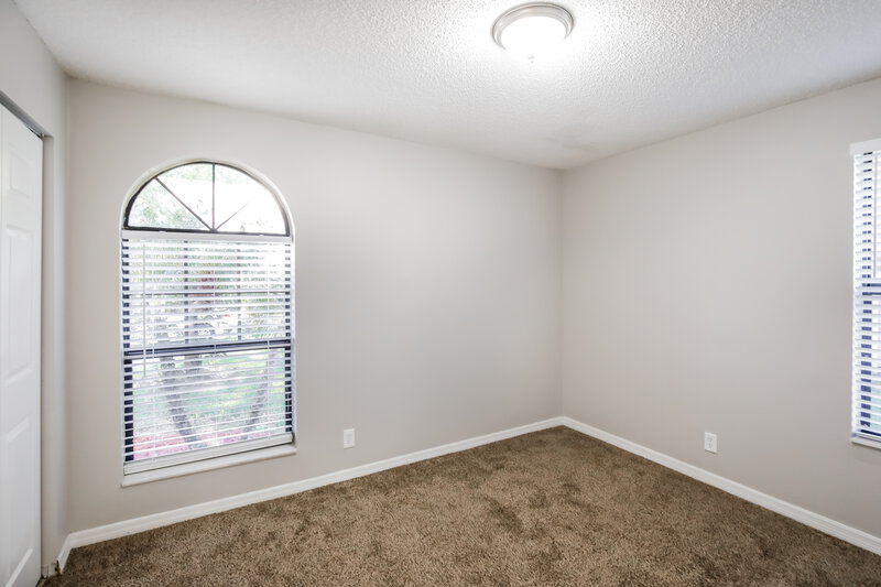 4,035/Mo, 487 SW 169th Ter Weston, FL 33326 Bedroom View