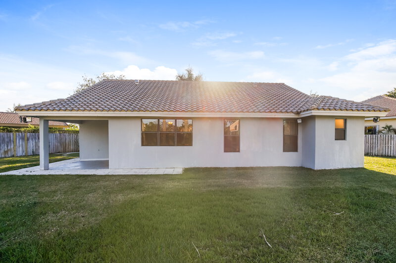 4,035/Mo, 487 SW 169th Ter Weston, FL 33326 Rear View