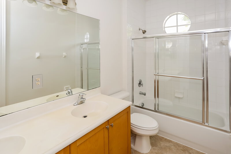 8,060/Mo, 5378 SW 183rd Ave Miramar, FL 33029 Bathroom View