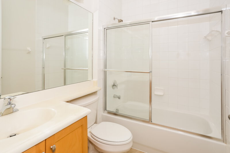 8,060/Mo, 5378 SW 183rd Ave Miramar, FL 33029 Bathroom View 2