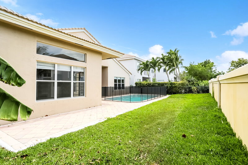 8,060/Mo, 5378 SW 183rd Ave Miramar, FL 33029 Rear View 2