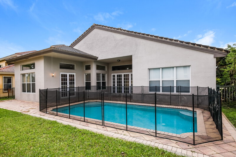 5,520/Mo, 5378 SW 183rd Ave Miramar, FL 33029 Rear View