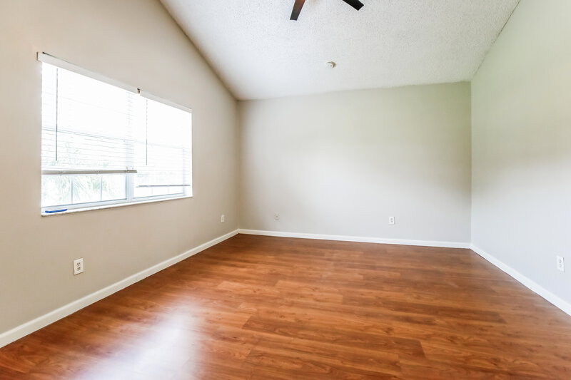 3,445/Mo, 11283 SW 159th Pl Miami, FL 33196 Main Bedroom View 2