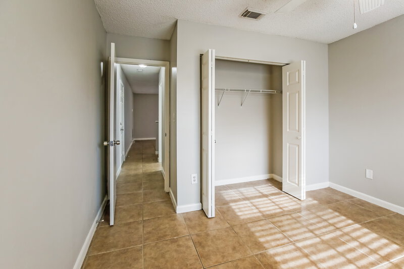 3,445/Mo, 11283 SW 159th Pl Miami, FL 33196 Bedroom View