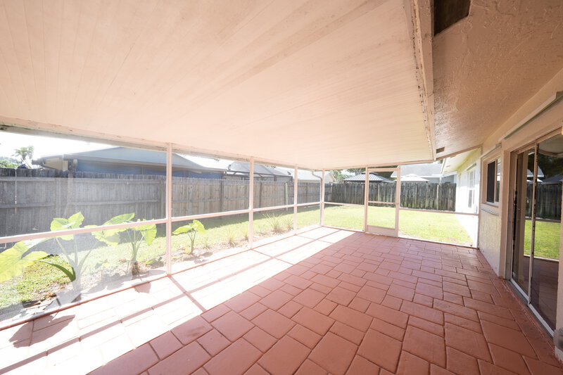 3,470/Mo, 9732 Saddlebrook Dr Boca Raton, FL 33496 Covered Patio View