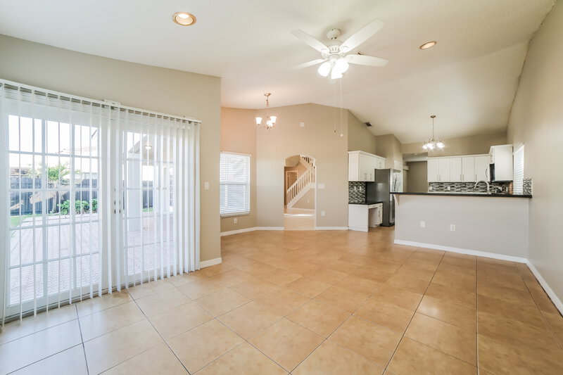 3,330/Mo, 16051 SW 73rd St Miami, FL 33193 Dining Room View