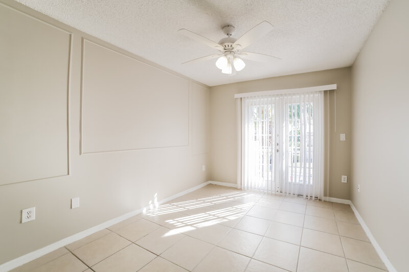 3,330/Mo, 16051 SW 73rd St Miami, FL 33193 Bedroom View