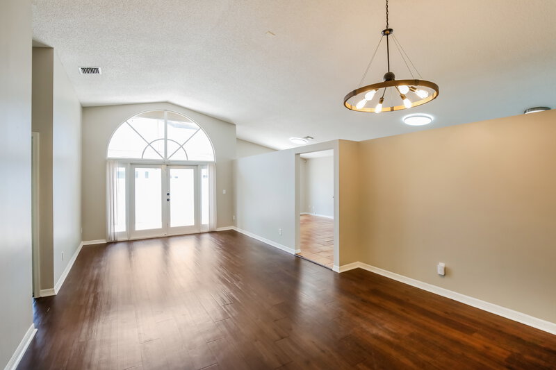 3,350/Mo, 18244 NW 21st St Pembroke Pines, FL 33029 Living Room View 2