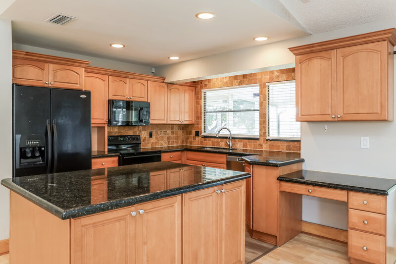 3,445/Mo, 9670 Lancaster Pl Boca Raton, FL 33434 Kitchen View 2