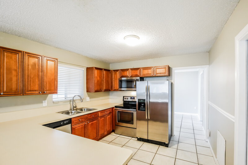 3,090/Mo, 11198 Mandarin St Boca Raton, FL 33428 Kitchen View 2