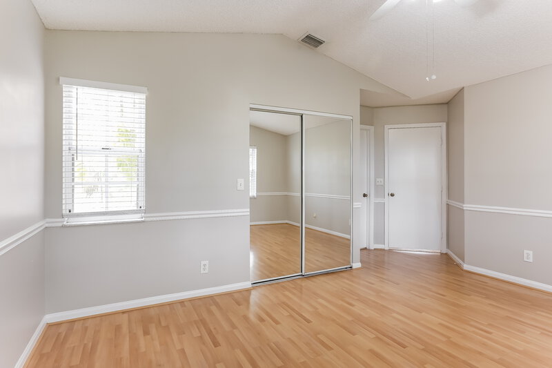 3,895/Mo, 15400 SW 51st Mnr Davie, FL 33331 Main Bedroom View 2