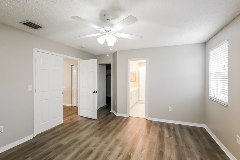 3,560/Mo, 9079 SW 157th Ct Miami, FL 33196 Main Bedroom View