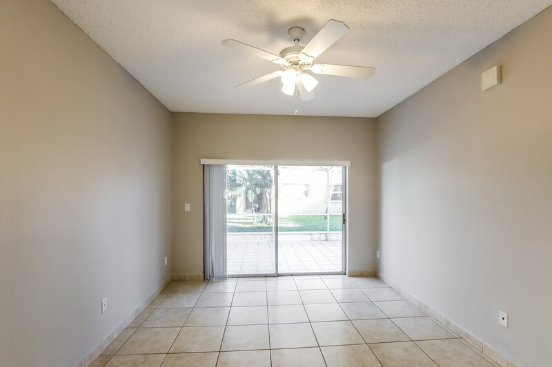 3,195/Mo, 1235 NW 192nd Way Pembroke Pines, FL 33029 Misc View 3