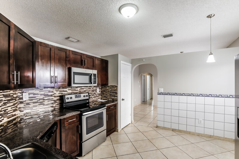 3,195/Mo, 1235 NW 192nd Way Pembroke Pines, FL 33029 Misc View 5