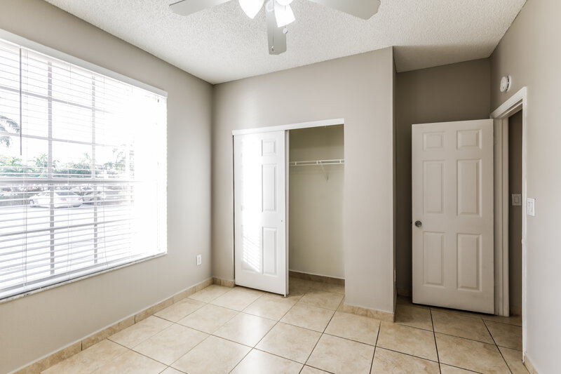 3,195/Mo, 1235 NW 192nd Way Pembroke Pines, FL 33029 Misc View 11
