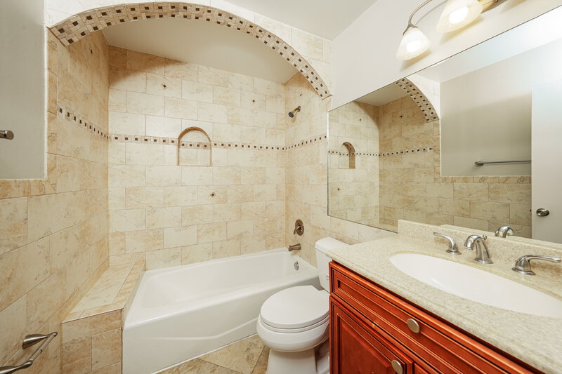 3,025/Mo, 9224 Edgemont Ln Boca Raton, FL 33434 Bathroom View