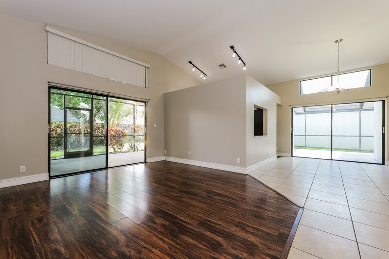 3,835/Mo, 21020 Woodspring Ave Boca Raton, FL 33428 Living Room View