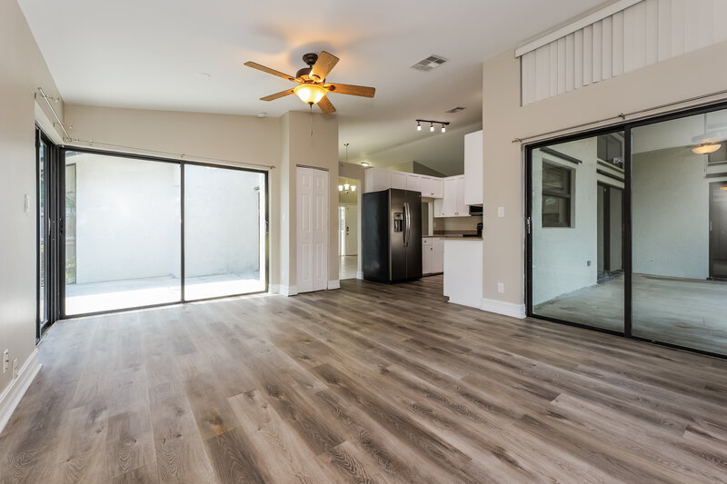 3,835/Mo, 21020 Woodspring Ave Boca Raton, FL 33428 Living Room View 3