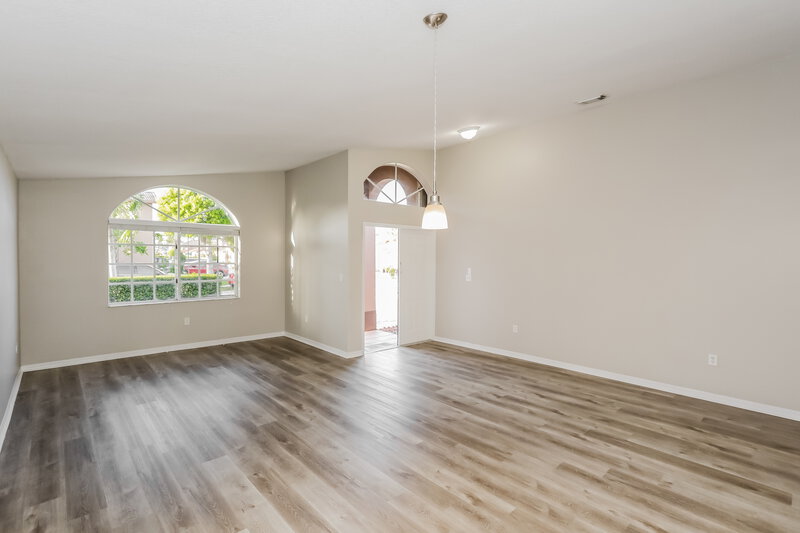 3,330/Mo, 15302 SW 35th Ter Miami, FL 33185 Living Room View