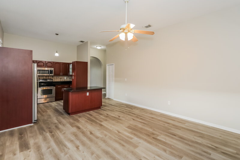 3,330/Mo, 15302 SW 35th Ter Miami, FL 33185 Breakfast Nook View