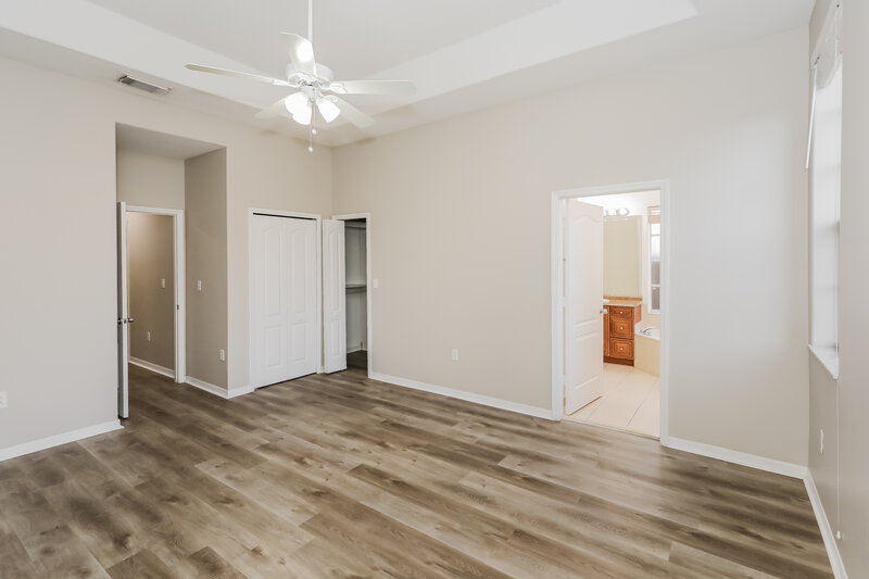 3,330/Mo, 15302 SW 35th Ter Miami, FL 33185 Main Bedroom View 2