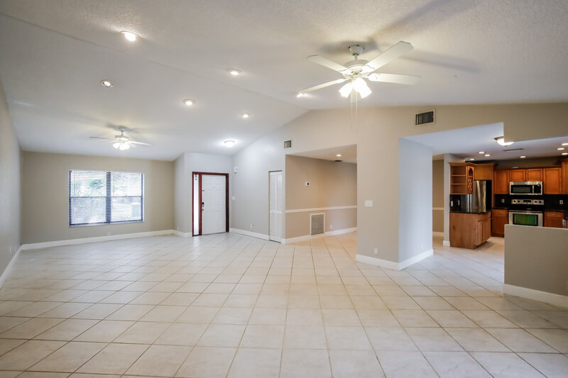 3,760/Mo, 3820 NW 72nd Dr Coral Springs, FL 33065 Living Room View 2