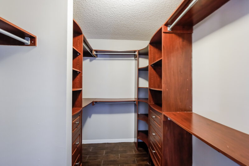 3,760/Mo, 3820 NW 72nd Dr Coral Springs, FL 33065 Walk In Closet View