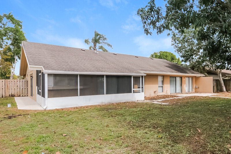 3,605/Mo, 12340 Old Country Rd S Wellington, FL 33414 Rear View 2