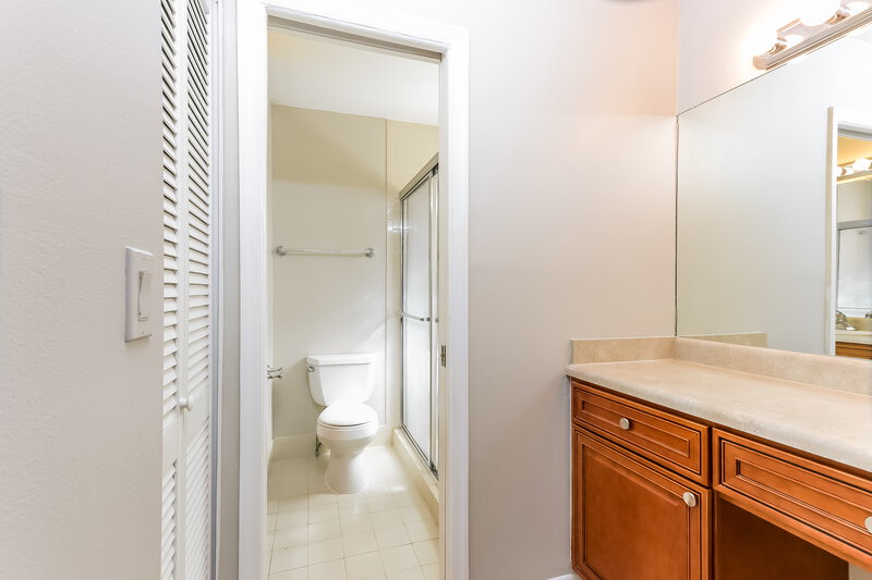 4,510/Mo, 9702 Nevada Pl Boca Raton, FL 33434 Main Bathroom View