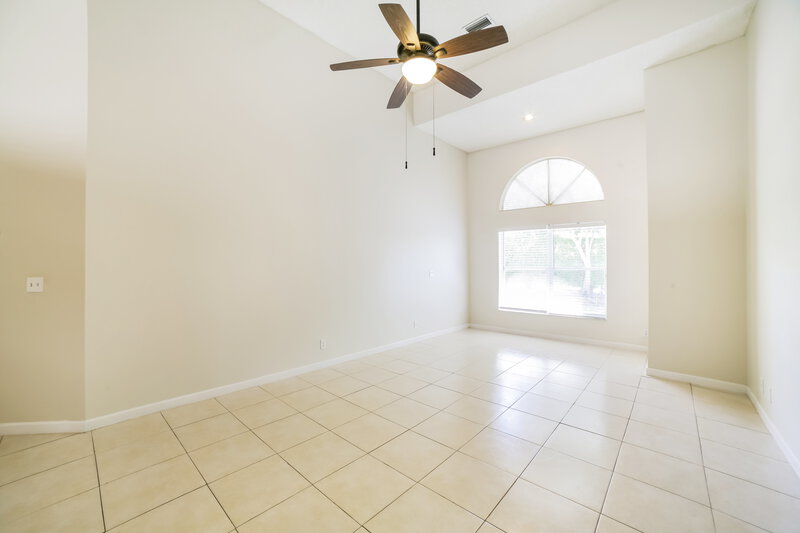3,385/Mo, 7770 Highlands Cir Margate, FL 33063 Main Bedroom View