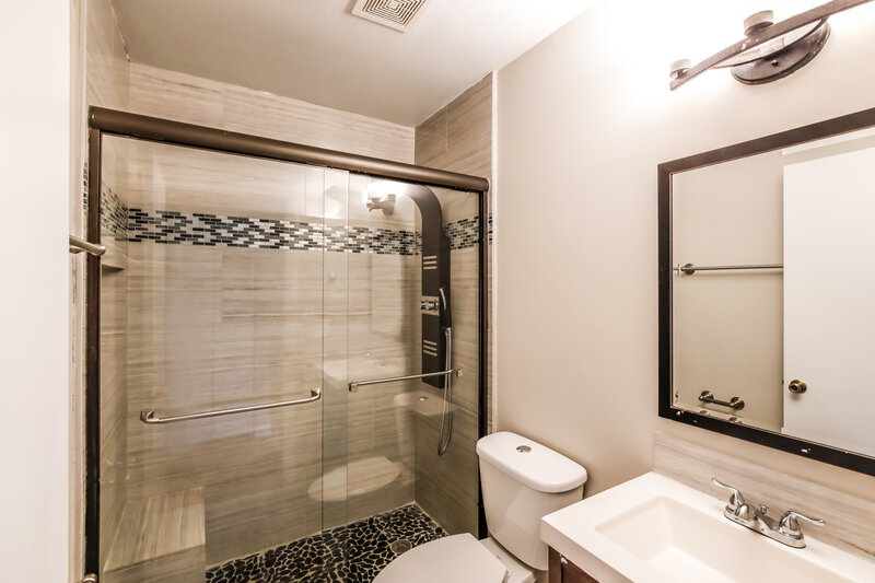 3,520/Mo, 1449 NW 153rd Ave Pembroke Pines, FL 33028 Bathroom View